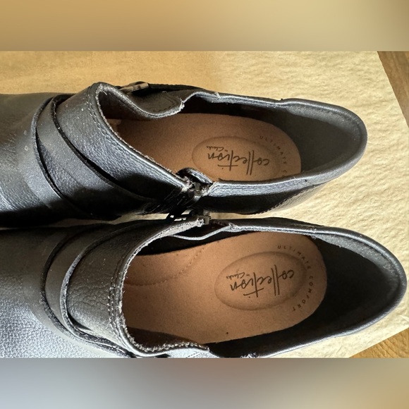 CLARKS Women’s Low Ankle Leather Heel Boots - Black - Size 41 EU / 9.5 US - Picture 4 of 16